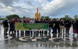Wujud Syukur, BPM Kalbar Bagikan 4.000 Takjil di Kota Pontianak 