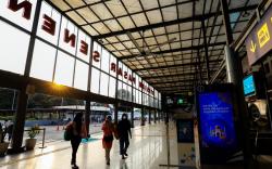 Hari Ketiga Peniadaan Mudik Lebaran, Stasiun Pasar Senen Sepi Penumpang