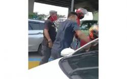 Viral Anggota TNI Dikeroyok Debt Collector saat Antar Warga yang Sakit<