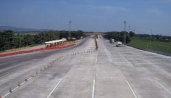 H-1 Lebaran, Arus Lalu Lintas di Tol Cipali Sepi