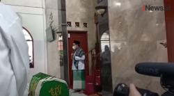 Video Jenazah Sapri Pantun Disalatkan, Teriring Doa dari Kerabat dan Sahabat