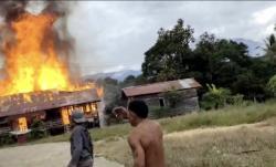2 Rumah di Desa Perbatasan RI-Malaysia Terbakar       