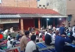 Video Salat Ied Salah Satu Masjid Perumahan di Pamulang Terapkan Prokes Ketat