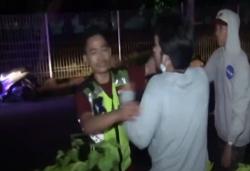 Video Viral Sopir Ambulan Pembawa Jenazah Dipukul Pemotor