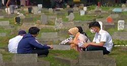 Video TPU Cindamala Bogor Ramai Dikunjungi Peziarah