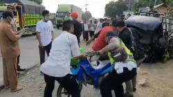 Pikap Tabrak 3 Motor dan Mobil Boks di Jalur Pantura Subang, Dua Tewas<