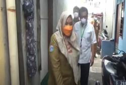 Video Kemenkes Datangi Keluarga Korban Meninggal Usai Vaksin AstraZeneca