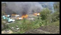 Teror KKB, Puluhan Warga Ilaga Datangi Polres Puncak Minta Perlindungan<