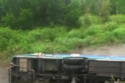 Detik-Detik Bus Damri Terjun ke Sungai di Palangkaraya, Satu Orang Tewas