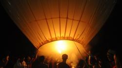 Tradisi Balon Asap Meriahkan Lebaran Ketupat di Pamekasan