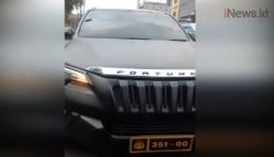 Video Polisi Amankan Pengendara Mobil Berpelat Dinas Polri
