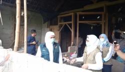 Kunjungi Korban Gempa di Blitar, Gubernur Khofifah Pastikan Bantuan Perbaikan Rumah 