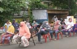Video Polda Metro Luncurkan Mobil Tes Swab Antigen Keliling