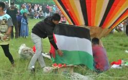 Festival Balon Udara, Bendera Palestina Berkibar di Atas Langit Wonosobo<