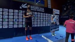 Bangganya Putri KW Raih Gelar Bulutangkis Internasional Pertama di Rumah Sang Idola