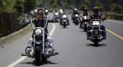 Rombongan Moge Lewat Pengendara Lain Tak Perlu Nyingkir, Kecuali 7 Kendaraan Prioritas Ini 