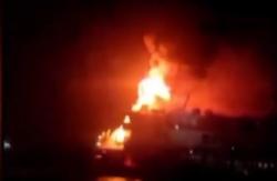 Video Kapal Feri KMP Lelemuku Terbakar