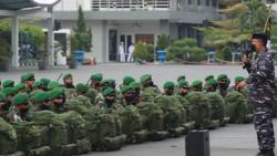 Dukung Pasukan Setan, Kapal Perang KRI Banjarmasin 592 Antarkan 400 Prajurit ke Papua