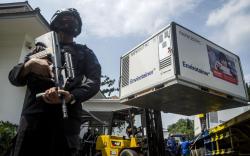 8 Juta Dosis Vaksin Covid-19 Tiba di Bio Farma Bandung<