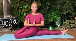 Inul Daratista Pose Yoga Sambil Lipat Kaki, Netizen: Tulangnya Gimana Ngilu Banget