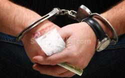 Tangkap Pengedar di Pinggir Jalan, Polres Muba Temukan 80 Paket Sabu<