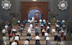 Tata Cara Shalat Gerhana Matahari Beserta Bacaan Niatnya, Arab, Latin, Artinya<