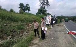Bus AKAP Terguling di Jalintim Palembang - Jambi, 4 Penumpang Perempuan Tewas di Tempat <