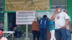 Warga Mengaku sebagai Pemilik Hak Ulayat Palang RSUD Fakfak