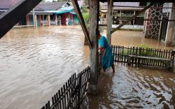 Banjir di Musi Rawas Hanyutkan Rumah Warga dan Rendam Fasilitas Umum <