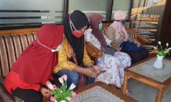 Puluhan Ibu Rumah Tangga di Mojokerto Tertipu Arisan Umrah hingga Rp120 Juta 