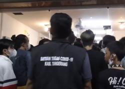 Video Bazar Pakaian Murah Dibubarkan akibat Ciptakan Kerumunan di Tangerang
