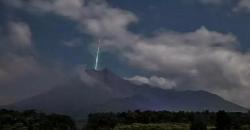 Heboh Foto Diduga Meteor Jatuh di Gunung Merapi, Begini Kata LAPAN