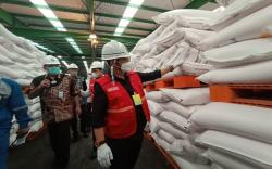 Mentan Pastikan Stok Pupuk Pusri Penuhi Kebutuhan Musim Tanam