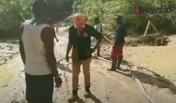 Video BPBD Fakfak Turun Tangan Bersihkan Material Longsor akibat Cuaca Ekstrem