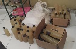 Satresnarkoba Polres Kulonprogo Ungkap Peredaran Miras Fermentasi Pisang Biji