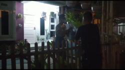 Bantu Tetangga Isoman, Warga Gampong Lingke Banda Aceh Suplai Makanan dan Vitamin