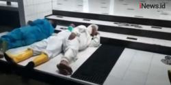 Video Lonjakan Korban Meninggal Covid-19 Membuat Relawan Kelelahan