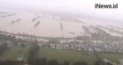 Video Banjir Melanda Canterbury, Militer Evakuasi Warga Gunakan Helikopter