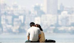 4 Tanda Pasangan Anda Mulai Nyaman dalam Hubungan