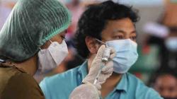 Ribuan Pelaku UMKM Jakarta Pusat Divaksinasi Covid-19 di GOR Kemayoran