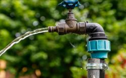 Industri di RI Diminta Hemat Air 300 Miliar Galon untuk Antisipasi Krisis