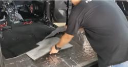 Cara Memasang Peredam Suara pada Mobil