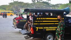 Kasus Covid-19 di Kudus Meningkat, Warga Positif Dijemput Mobil Patroli 