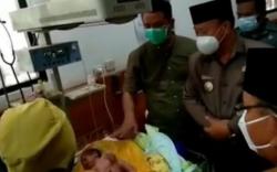 Bayi yang Dibuang Ditutupi Daun Jati Diberi Nama Puteri Dade