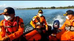 KM Aditya Jaya Mati Mesin Dihantam Gelombang di Konawe Selatan, 73 Penumpang Dievakuasi