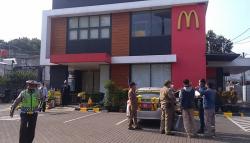 Berkerumun Antrean BTS Meal, Gerai McDonald's di Bandung Disegel 