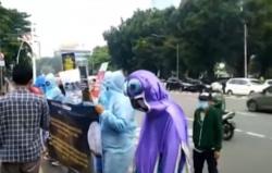 Video Puluhan Mahasiswa Tolak Rencana Pembuangan Limbah Nuklir Pemerintah Jepang