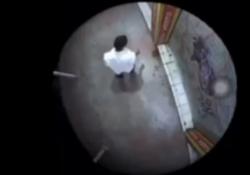 Video Pria Bakar Toko Pakaian di Depok Terekam CCTV