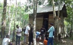 Nenek Penyadap Karet Ditemukan Tewas Penuh Luka di Perkebunan, Perhiasan Hilang
