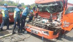 Kecelakaan Truk Tangki di Exit Tol Rawamangun, Sopir Tewas